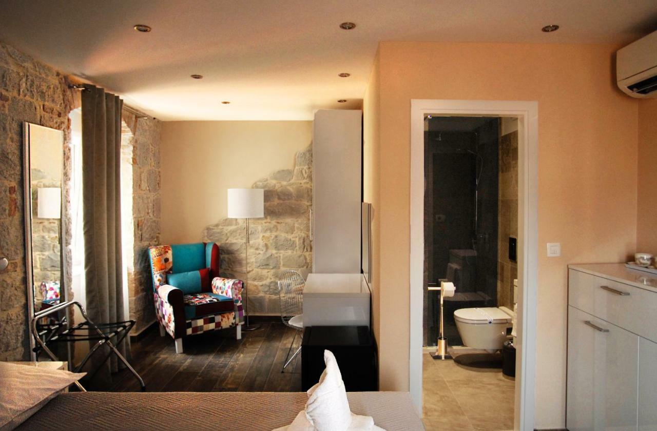 Elegant Residence Rooms & Apartments Split Exterior foto